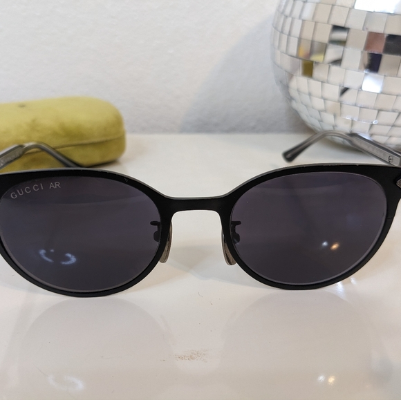 Gucci Sunglasses black and titanium cat eye - Picture 12 of 15